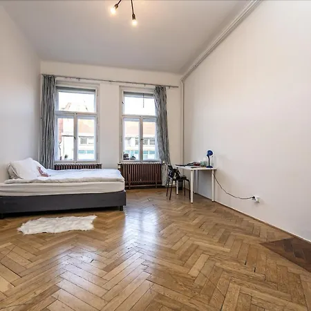 Legerova Appartement *