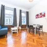 Legerova Apartamento